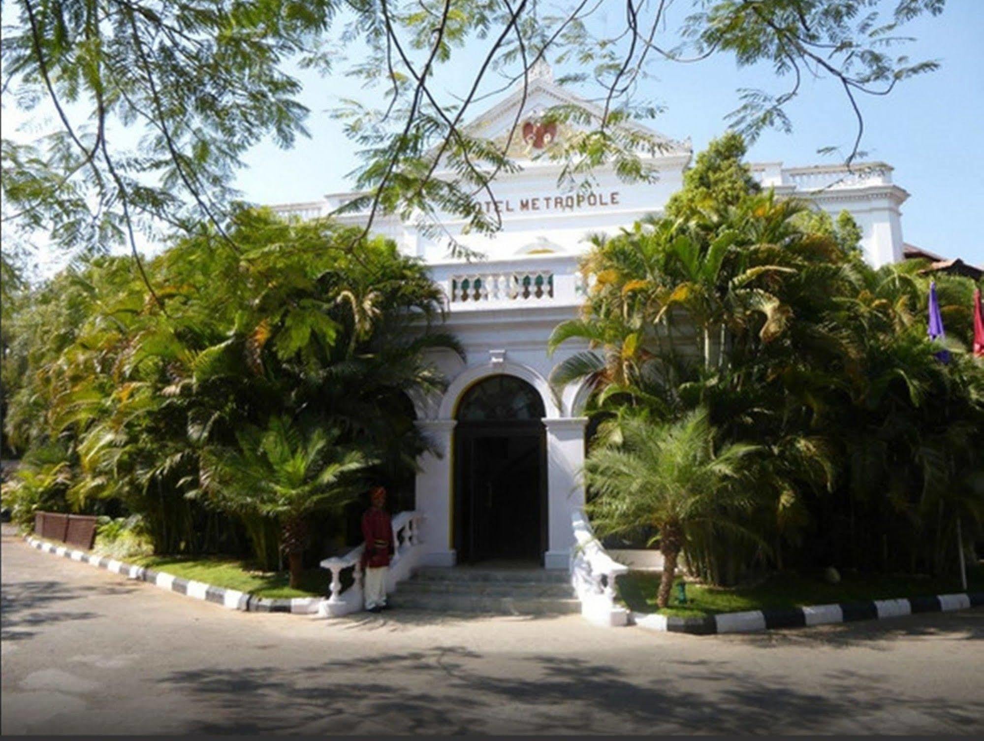 Royal Orchid Metropole Hotel Mysore Esterno foto